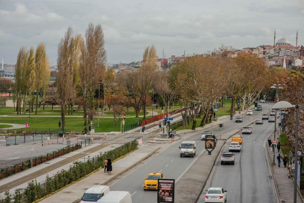 Waterfront By The Tram - Terrace With Dome & Golden Horn View In Fatih * Istambul