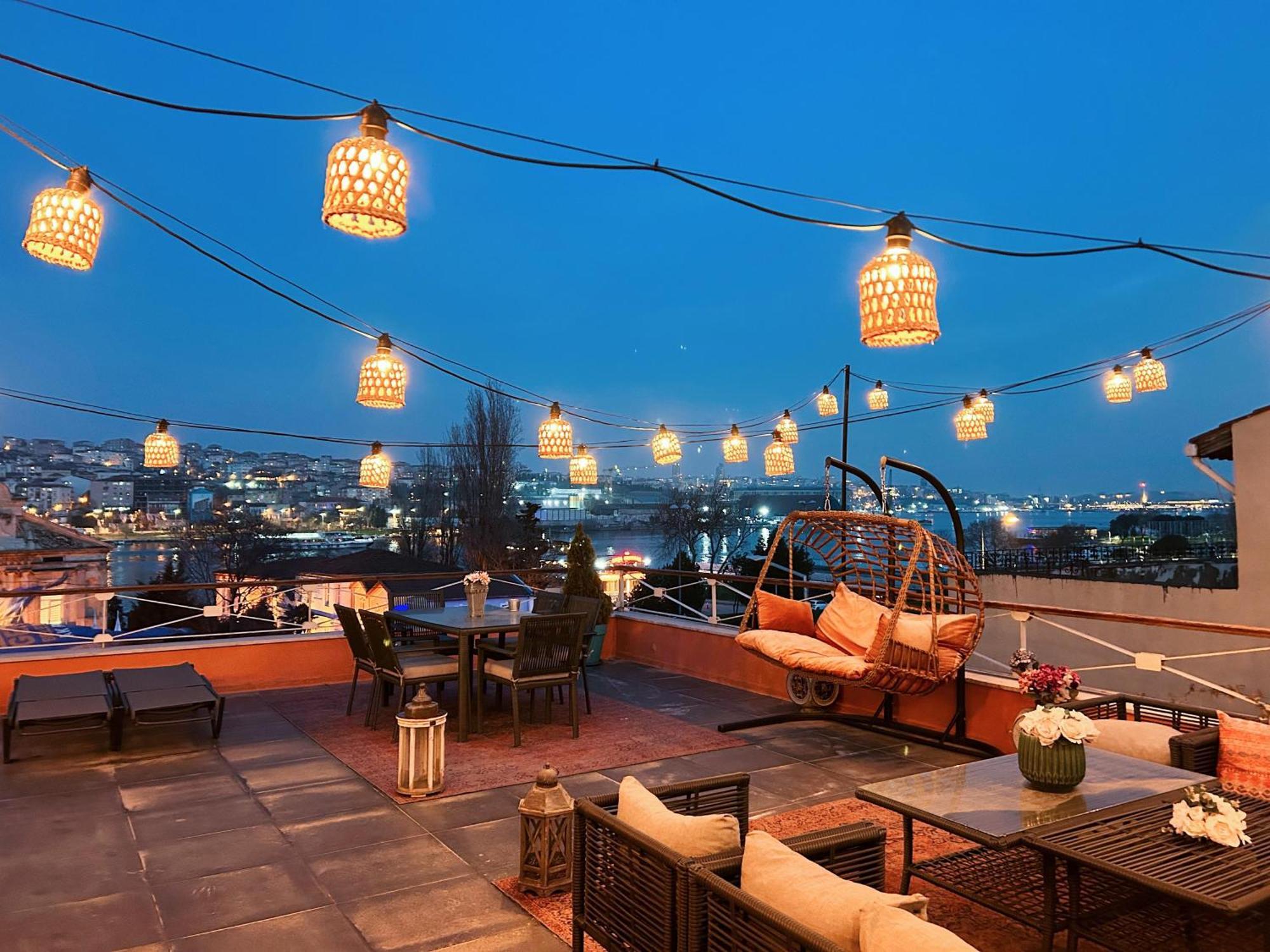 Appartement Waterfront By The Tram - Terrace With Dome & Golden Horn View In Fatih *