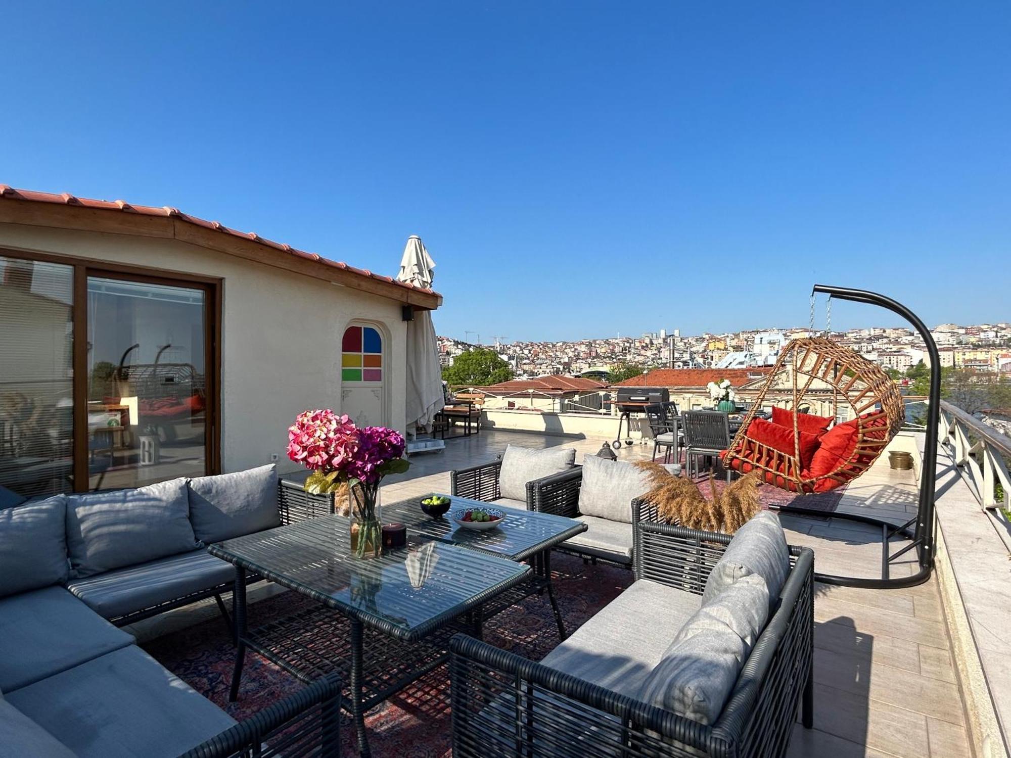 Appartement Waterfront By The Tram - Terrace With Dome & Golden Horn View In Fatih *