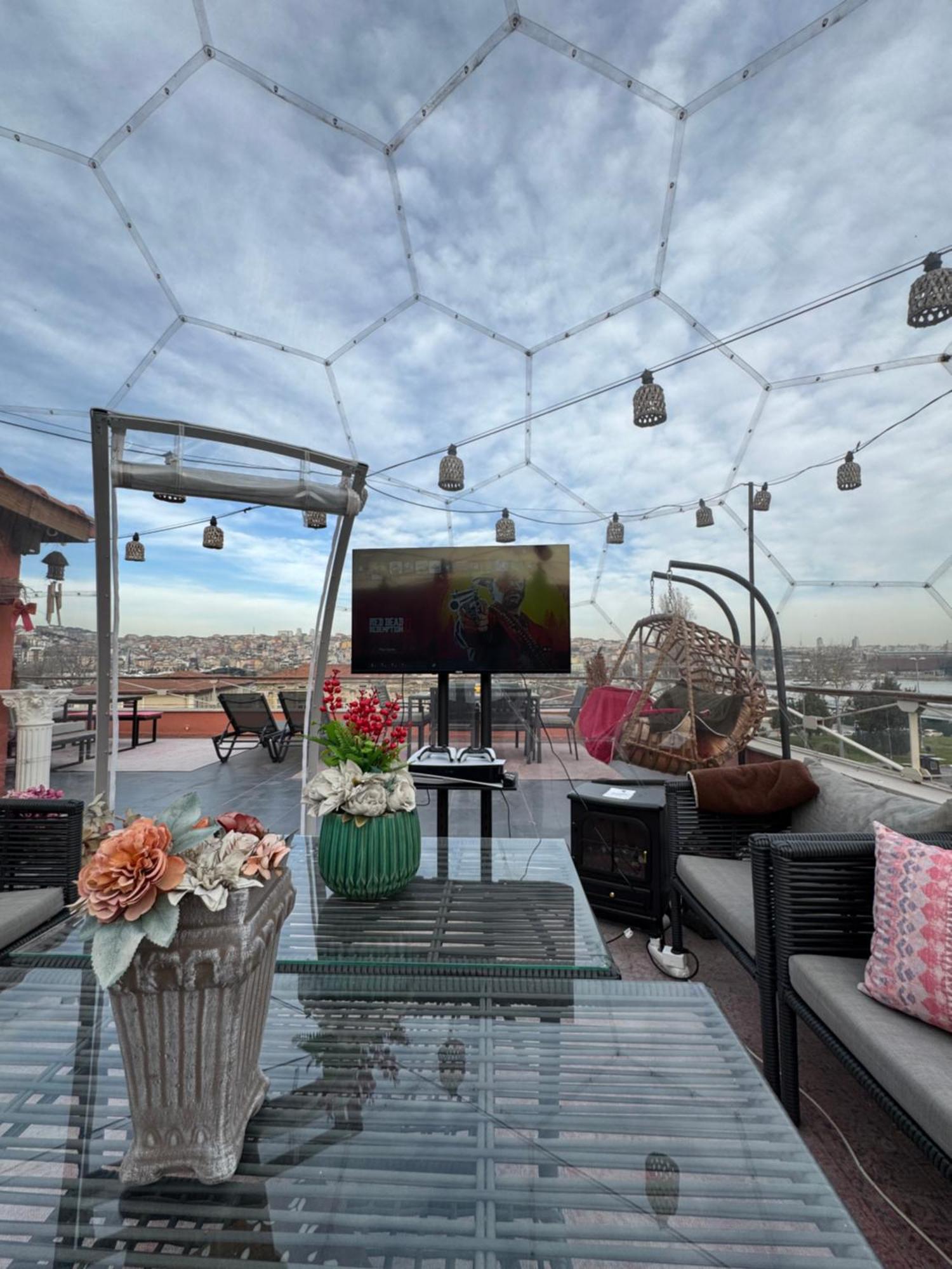 Appartement Waterfront By The Tram - Terrace With Dome & Golden Horn View In Fatih *